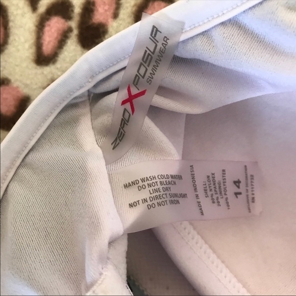 ZeroXposur swim top!! - Picture 4 of 4